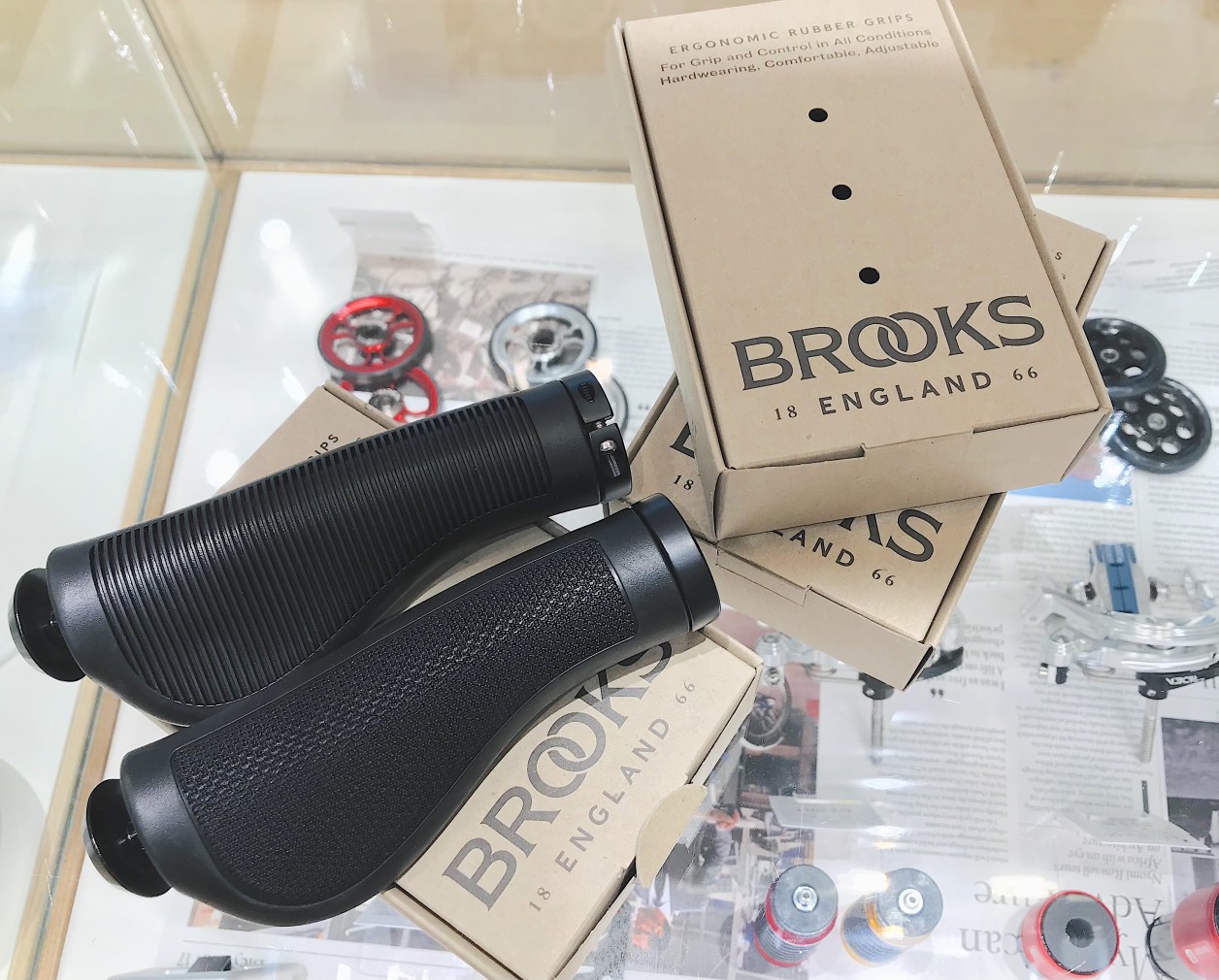 BROOKS ERGONOMIC RUBBER GRIP 130/130 BLACK | トイファクトリーの