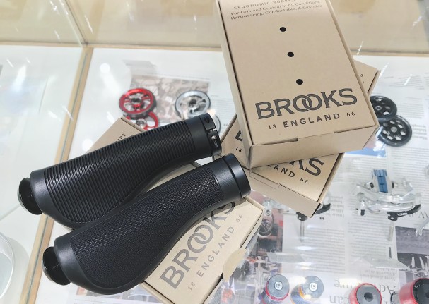 BROOKS ERGONOMIC RUBBER GRIP 130/130 BLACK