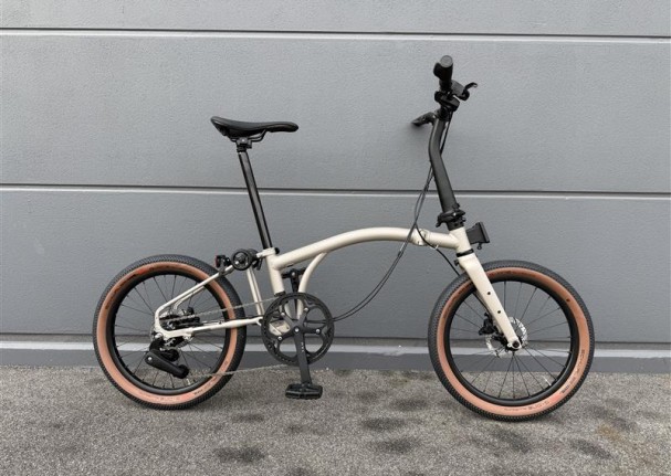 BROMPTON G  Line Small[トレイルダストホワイト]