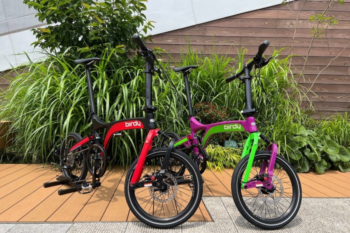 限定カラーモデルが登場！！