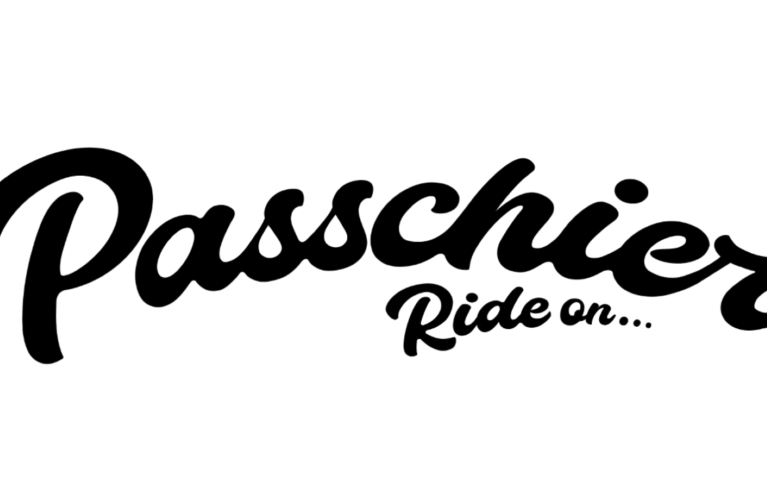 意外な素材のハンドルバー【Passchier】