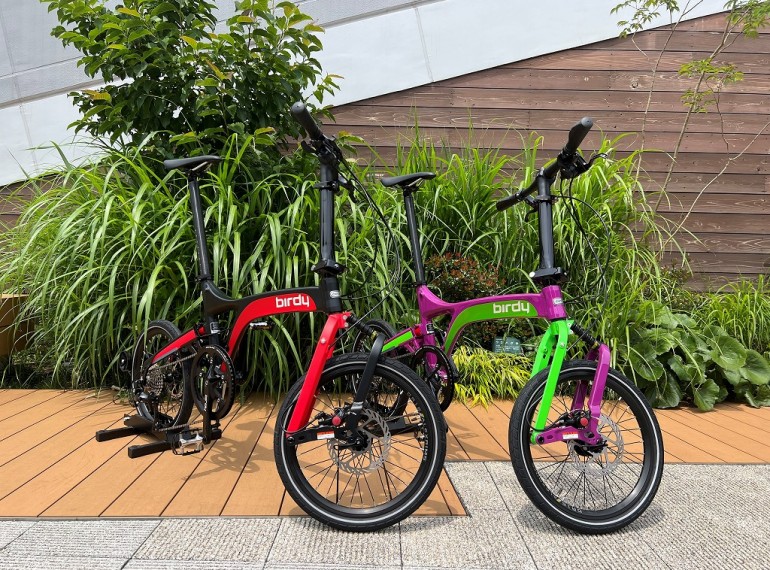 限定カラーモデルが登場！！