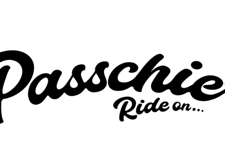 意外な素材のハンドルバー【Passchier】