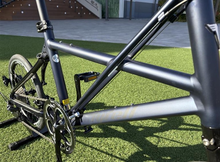 FXα人気色まだあります！！