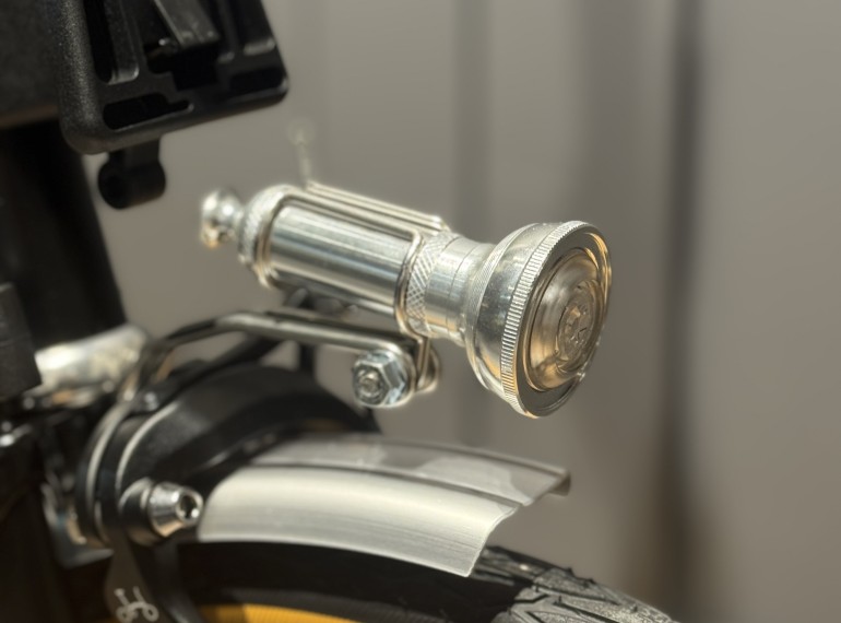 渋いBROMPTON完成しました！！